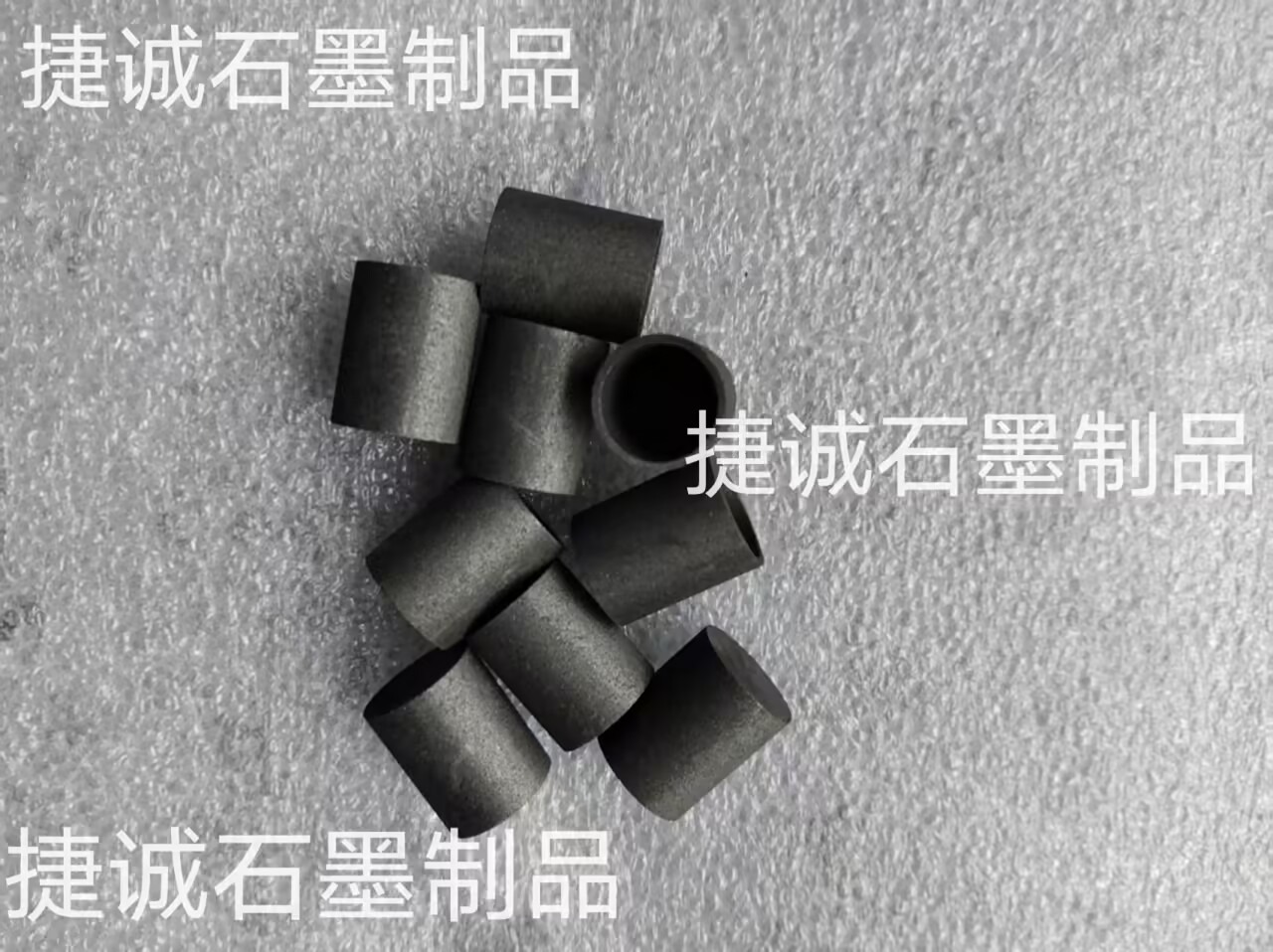 石墨坩堝，等靜壓石墨坩堝，高純石墨坩堝，石墨坩堝加工，分析儀器石墨坩堝，熔煉石墨坩堝，石墨匣缽坩堝生產廠家